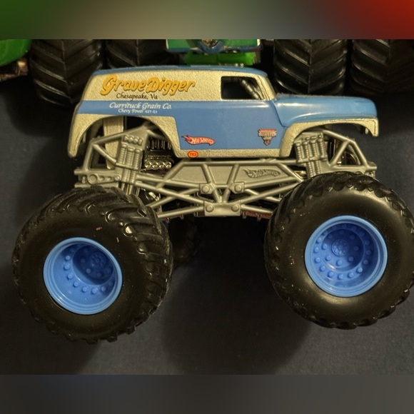 Hot Wheels Monster Jam Monster Trucks Lot Of 10 Grave Digger Monster Mutt TMNT - Picture 5 of 15
